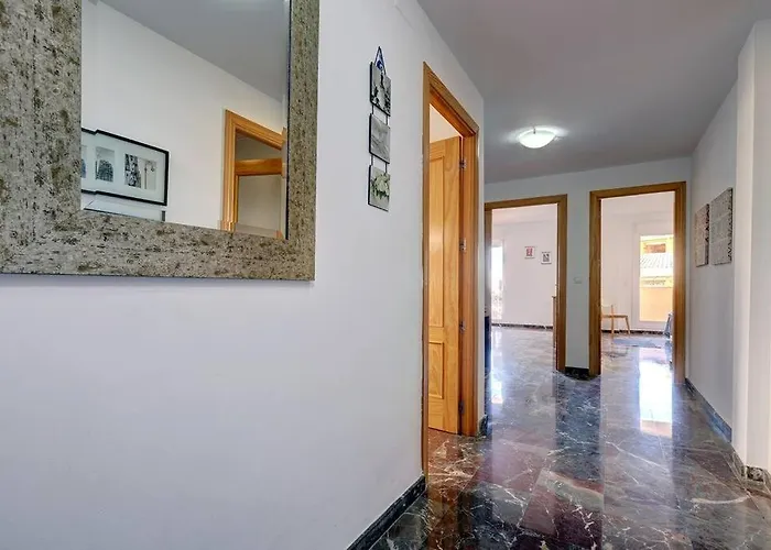 Spacious 2 Bedroom With Sea View! Apartamento