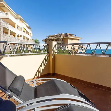 Spacious 2 Bedroom With Sea View! 公寓